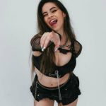 Beatriz Oliveira / beaaoliveiraaa / biaaoliver_6835455453008.jpeg
