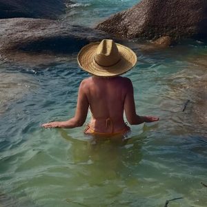 Krishna Mahon / krishnamahon