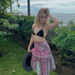 Laura Marano / lauramarano_6831685735fc3.jpeg