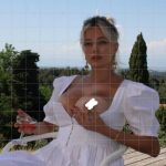 Caroline Vreeland Topless (3 Photos)_68594d999fc14.jpeg