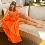 Chrissy Teigen Sexy Legs (10 Photos And Video)_685e1ef18c5c2.jpeg