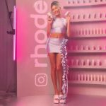 Hailey Bieber At The Presentation Of Her Brand Rhode (5 Photos)_6859364d531de.jpeg