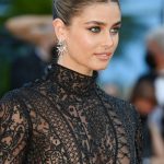 Taylor Hill See Through In Cannes (32 Photos)_68606af2b76c7.jpeg