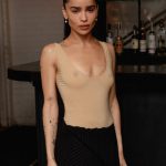 Zoe Kravitz Braless At “Blink Twice” Premiere (4 Photos)_685c15cd71e55.jpeg