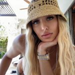 Renee Estella Nude And Sexy (75 Photos And Videos)_6864553bad07f.jpeg